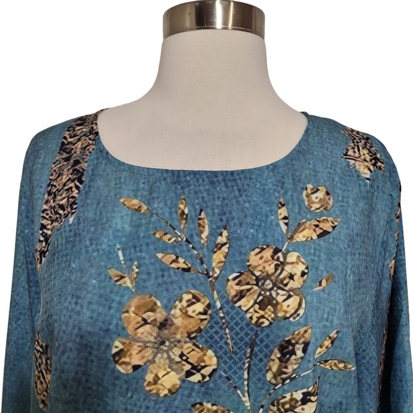 NWT Abilvia Teal Blue Floral Screen Print Asymmetric Hem Top Size XL - Picture 2 of 6